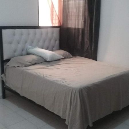 Amplio Y Acogedor Apartamento Сантьяго-де-лос-Кабальерос Экстерьер фото