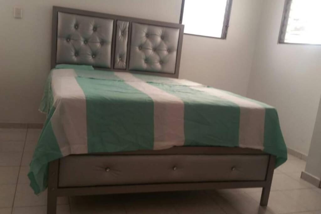 Amplio Y Acogedor Apartamento Сантьяго-де-лос-Кабальерос Экстерьер фото
